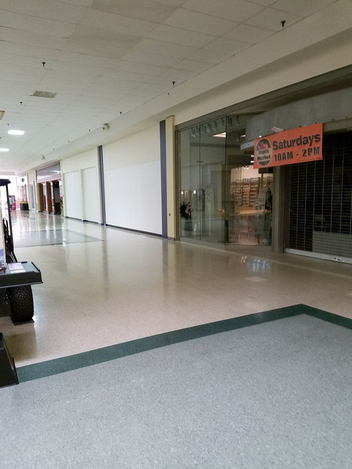 Adrian Mall - Old Photos From Facebook Page On Mall (newer photo)